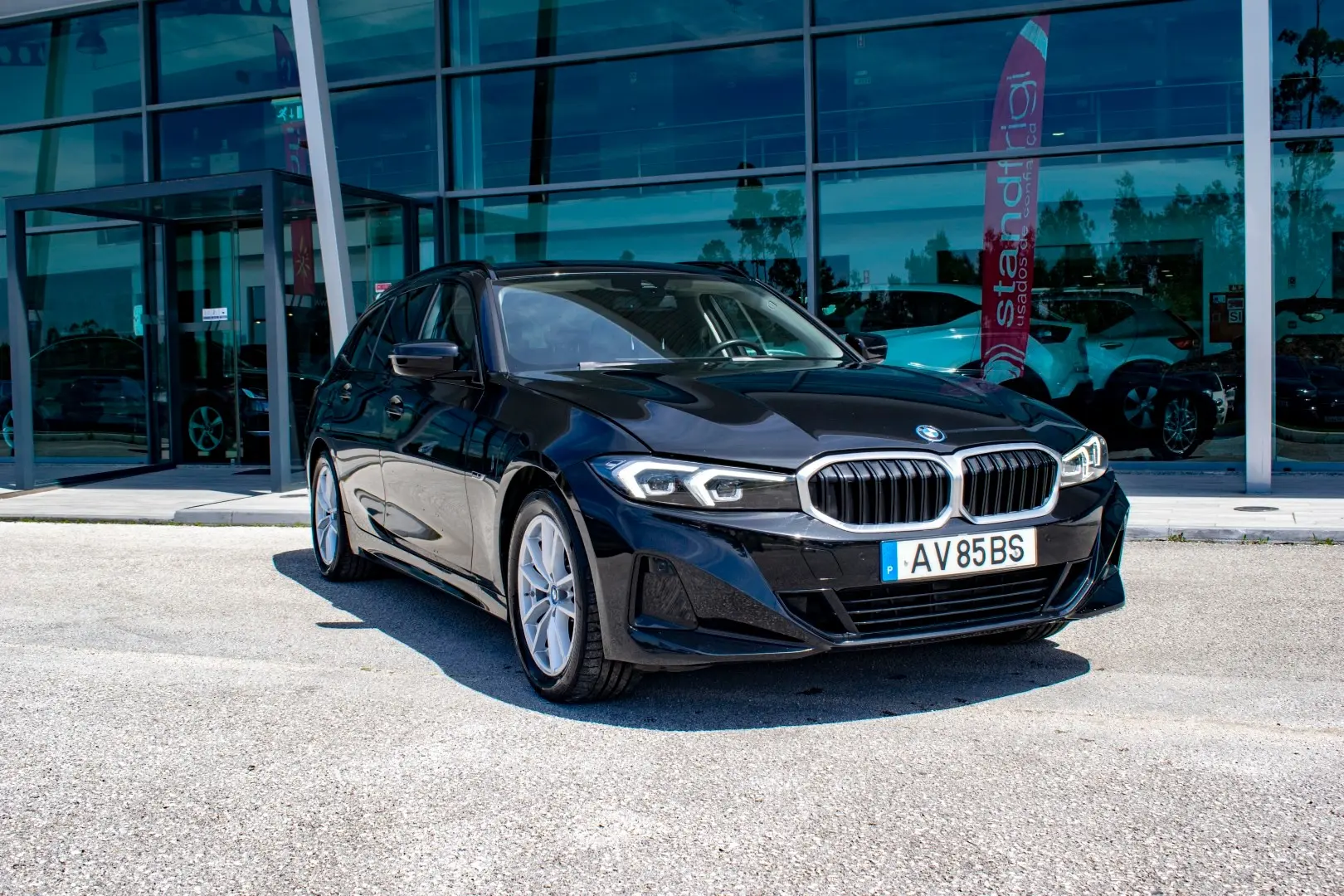 BMW 320 e Touring Auto 1