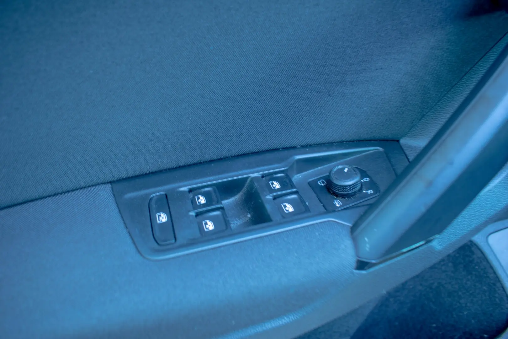 Volkswagen Tiguan 1.4 TSI eHybrid Conceptline DSG 18