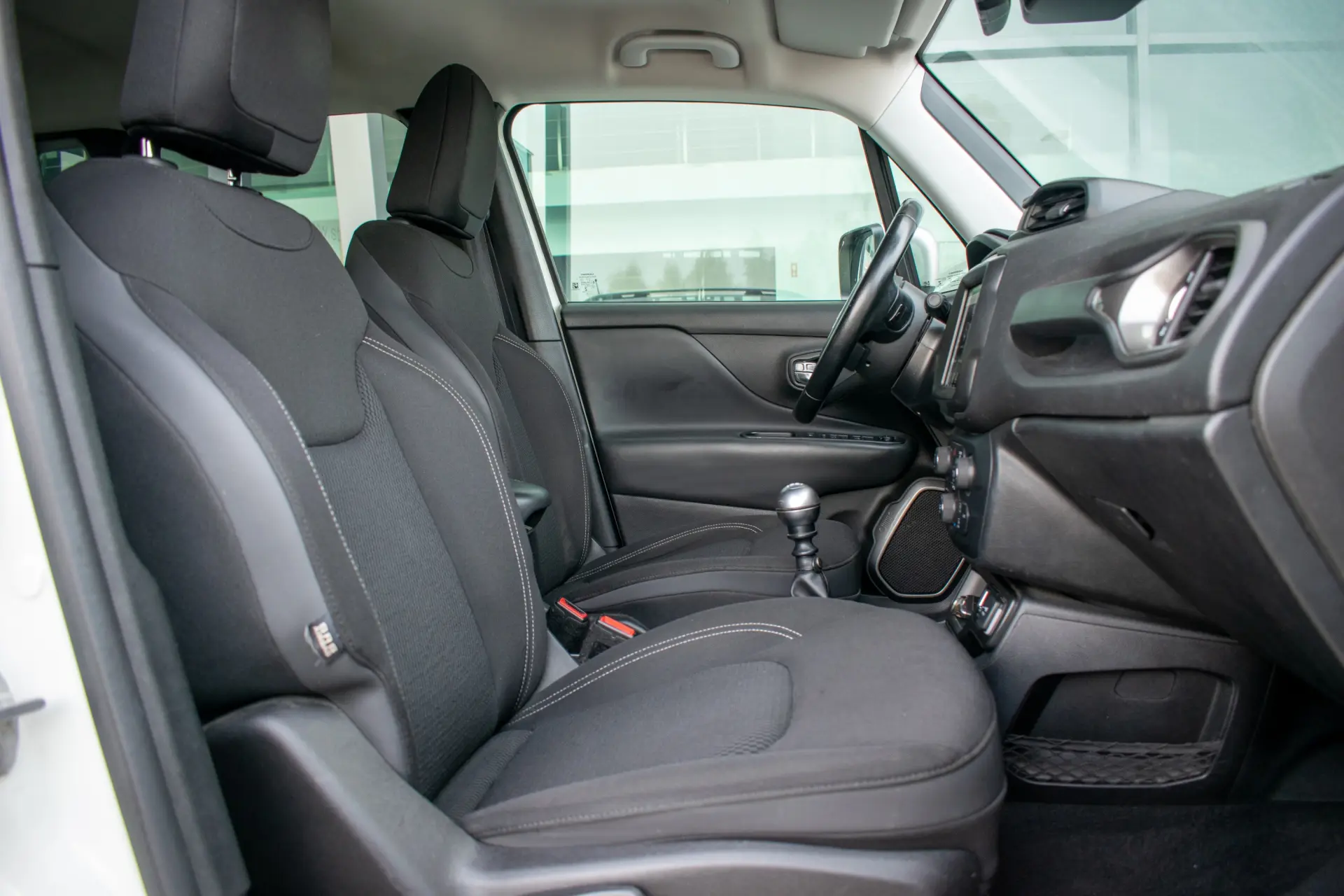 Jeep Renegade 1.6 MJD Limited 41