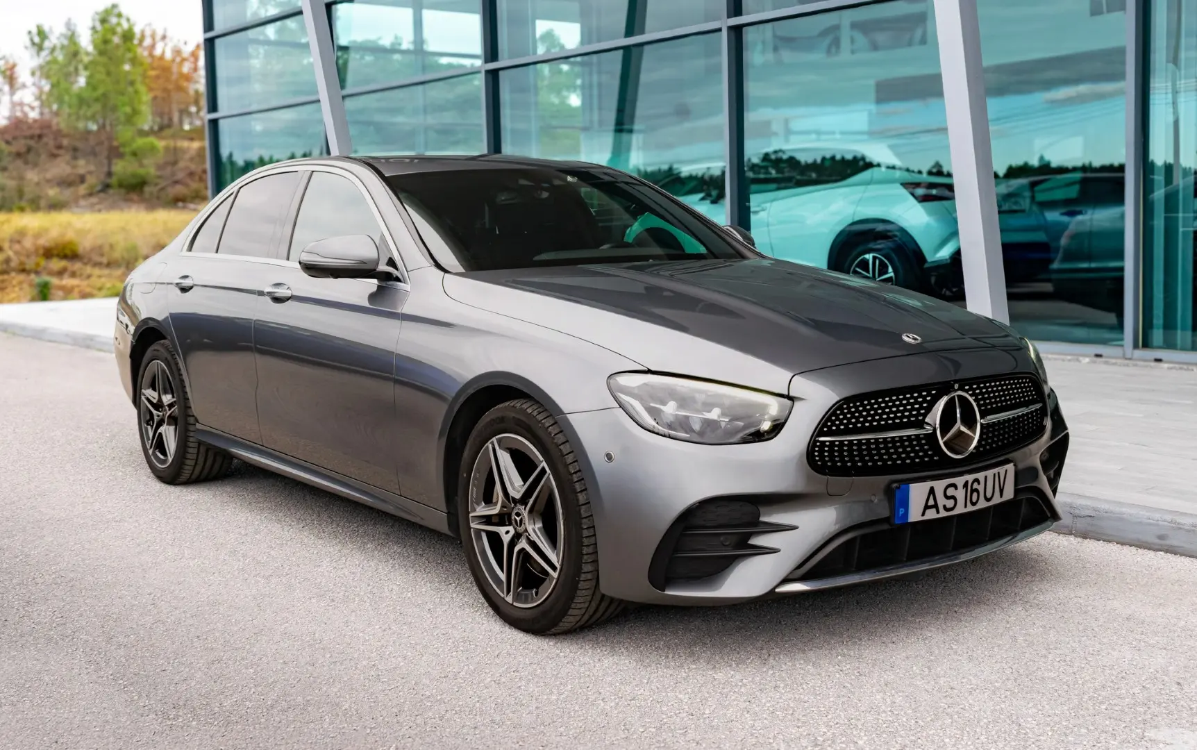 Mercedes-Benz E 300 de AMG Line 1
