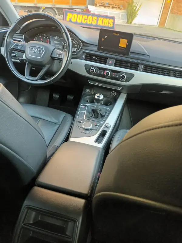 Audi A4 Avant 2.0 TDI Advance 9