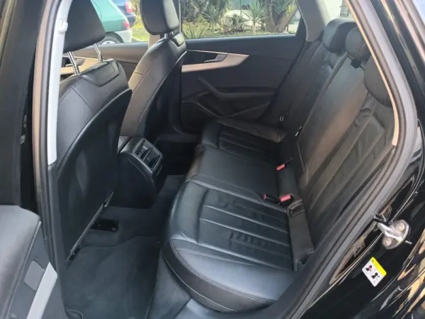 Audi A4 Avant 2.0 TDI Advance 13