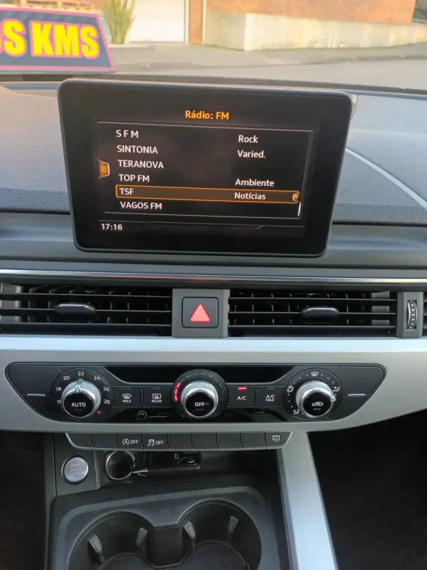 Audi A4 Avant 2.0 TDI Advance 15