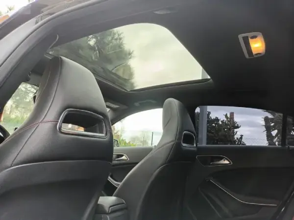 Mercedes-Benz A 45 AMG 4-Matic 15