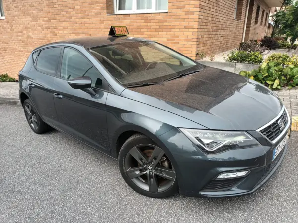 SEAT Leon 1.6 TDI FR S/S 4