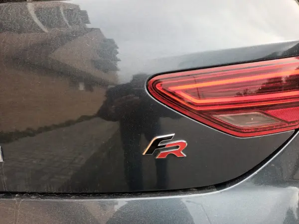 SEAT Leon 1.6 TDI FR S/S 6