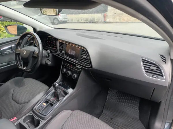 SEAT Leon 1.6 TDI FR S/S 9