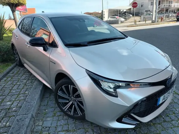 Toyota Corolla 1.8 Hybrid Comfort 2