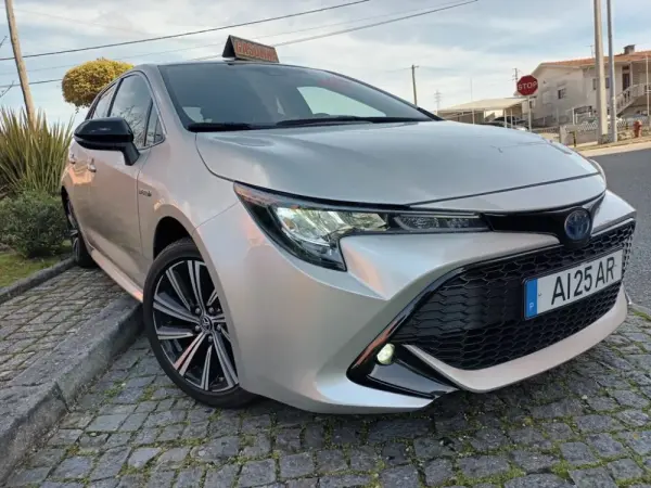 Toyota Corolla 1.8 Hybrid Comfort 6