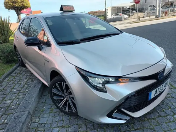 Toyota Corolla 1.8 Hybrid Comfort 7