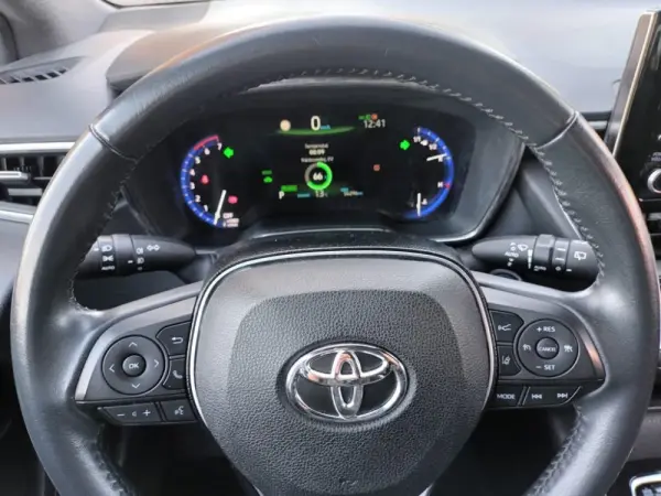 Toyota Corolla 1.8 Hybrid Comfort 14