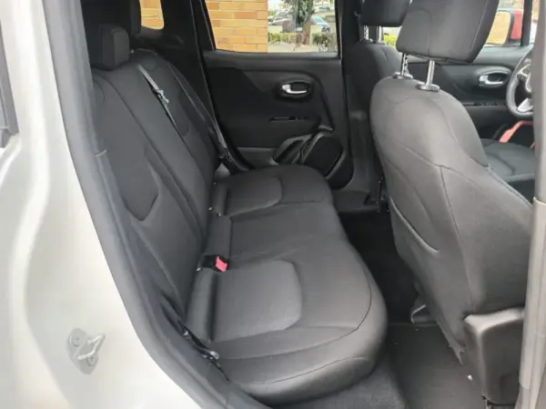 Jeep Renegade 1.0 T Orange Edition 22