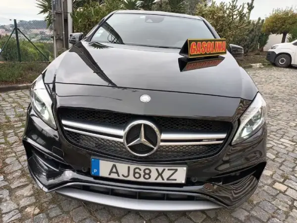 Mercedes-Benz A 45 AMG 4-Matic 3