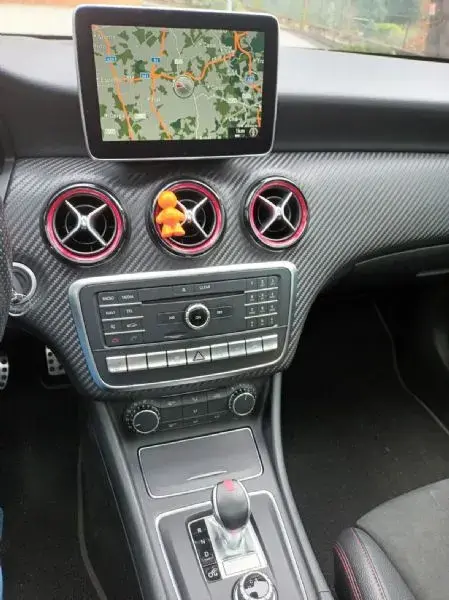 Mercedes-Benz A 45 AMG 4-Matic 16