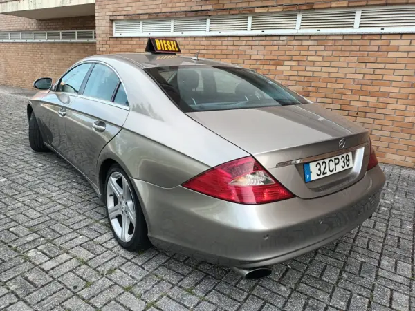 Mercedes-Benz CLS 320 CDi 8