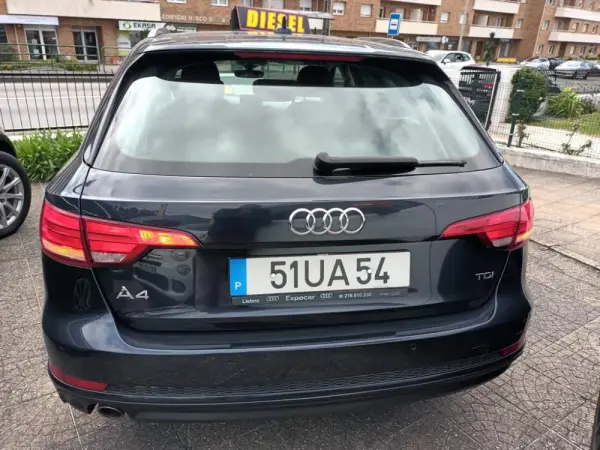 Audi A4 Avant 2.0 TDi Business Line S-line 10