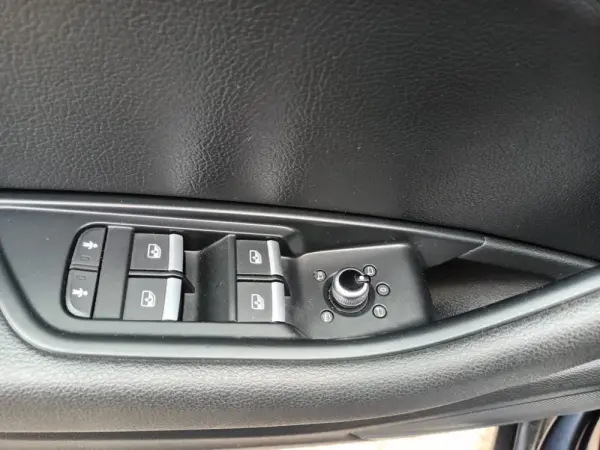 Audi A4 Avant 2.0 TDi Business Line S-line 27