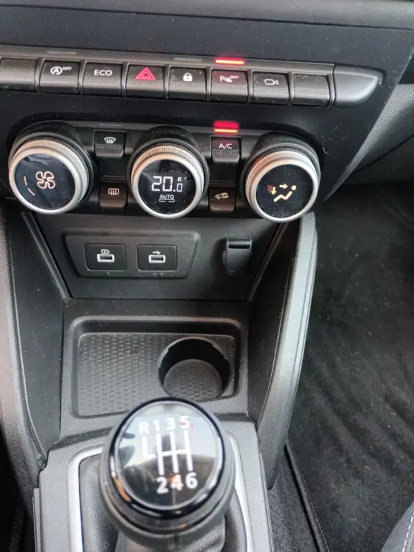 Dacia Duster 1.0 TCe Journey 12