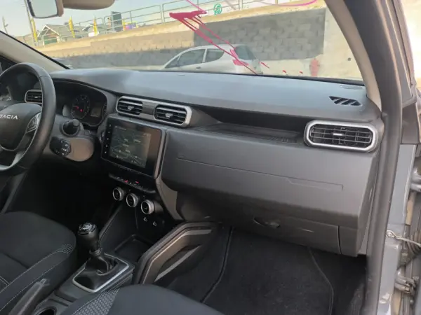 Dacia Duster 1.0 TCe Journey 18