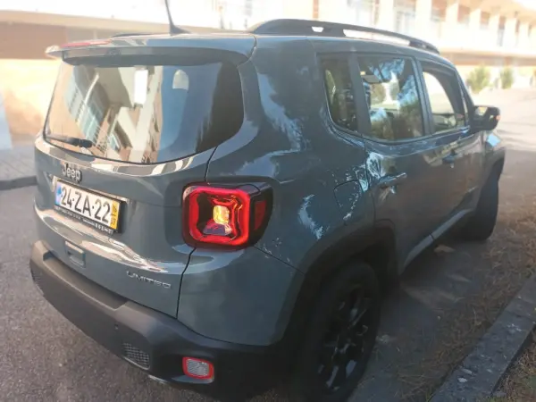 Jeep Renegade 1.0 T Limited 6