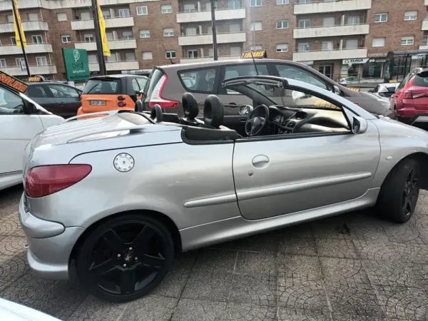 Peugeot 206 CC 2.0 9