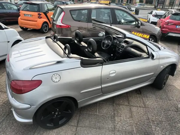 Peugeot 206 CC 2.0 10