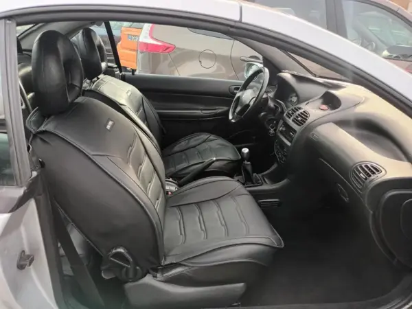 Peugeot 206 CC 2.0 12