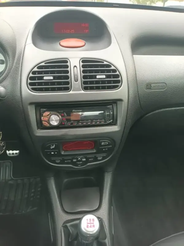 Peugeot 206 CC 2.0 14