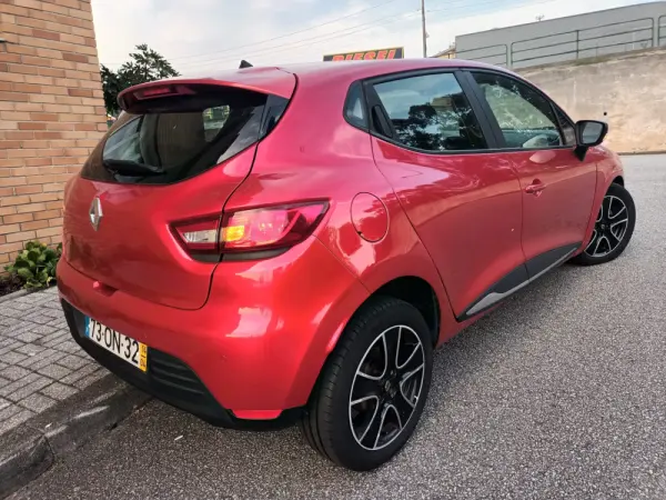 Renault Clio 1.5 dCi Confort 8
