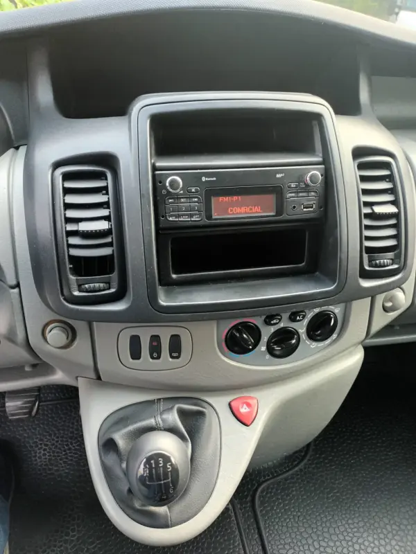 Renault Trafic 2.0 dCi L2H2 1.2T90 19