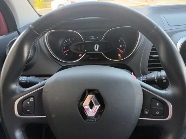 Renault Captur 1.0 TCe Exclusive 17