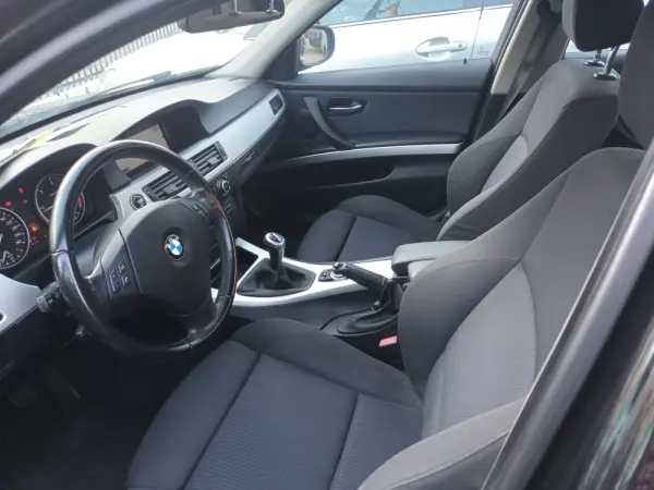 BMW 320 d Navigation 8