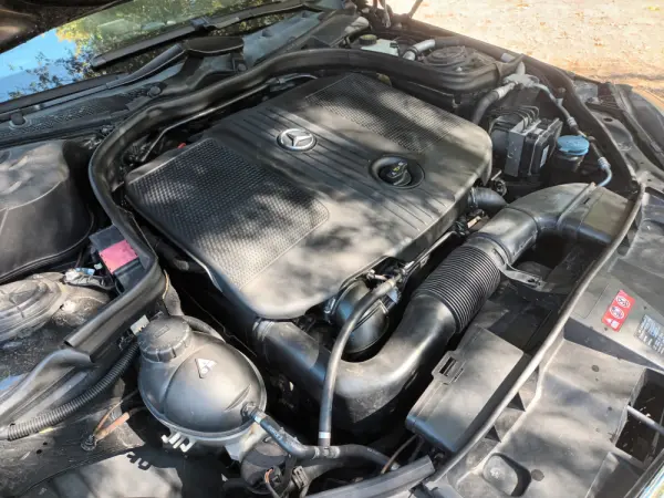 Mercedes-Benz E 200 BlueTEC Avantgarde Auto 21