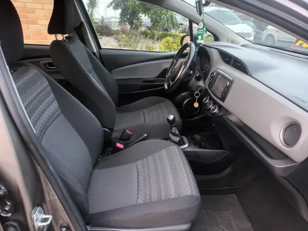 Toyota Yaris 1.4 D-4D Comfort 10