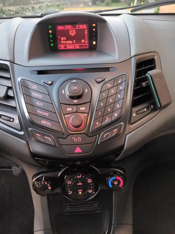 Ford Fiesta 1.4 TDCI Trend 13