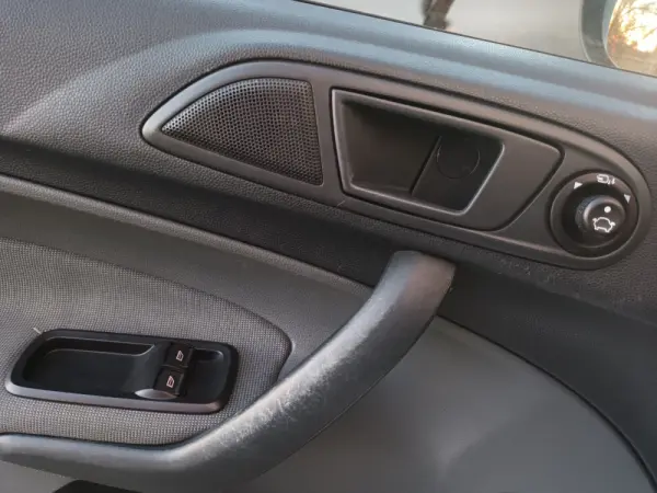 Ford Fiesta 1.4 TDCI Trend 12