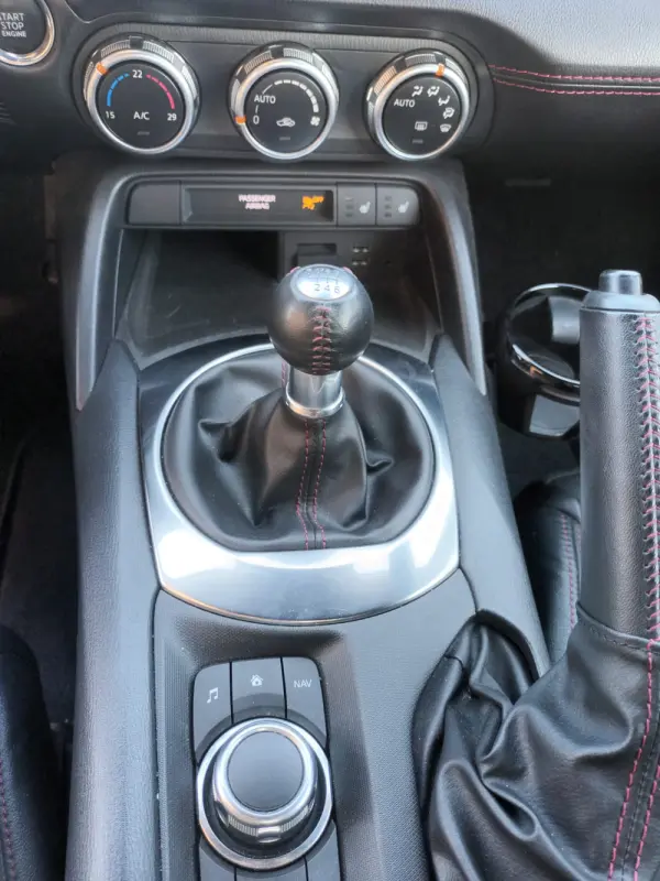 Mazda MX-5 MZR 1.5 RF Sky.Evolve HS Navi 29