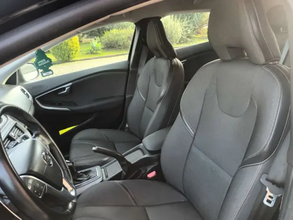 Volvo V40 Cross Country 2.0 D3 Geartronic 11