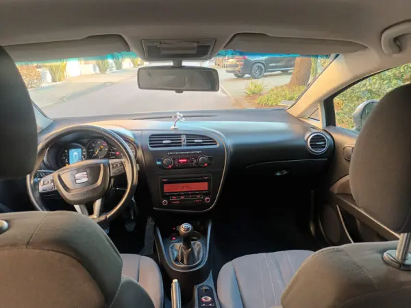 SEAT Leon 1.6 TDI Reference 8