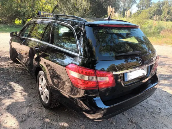 Mercedes-Benz E 200 BlueTEC Avantgarde Auto 3