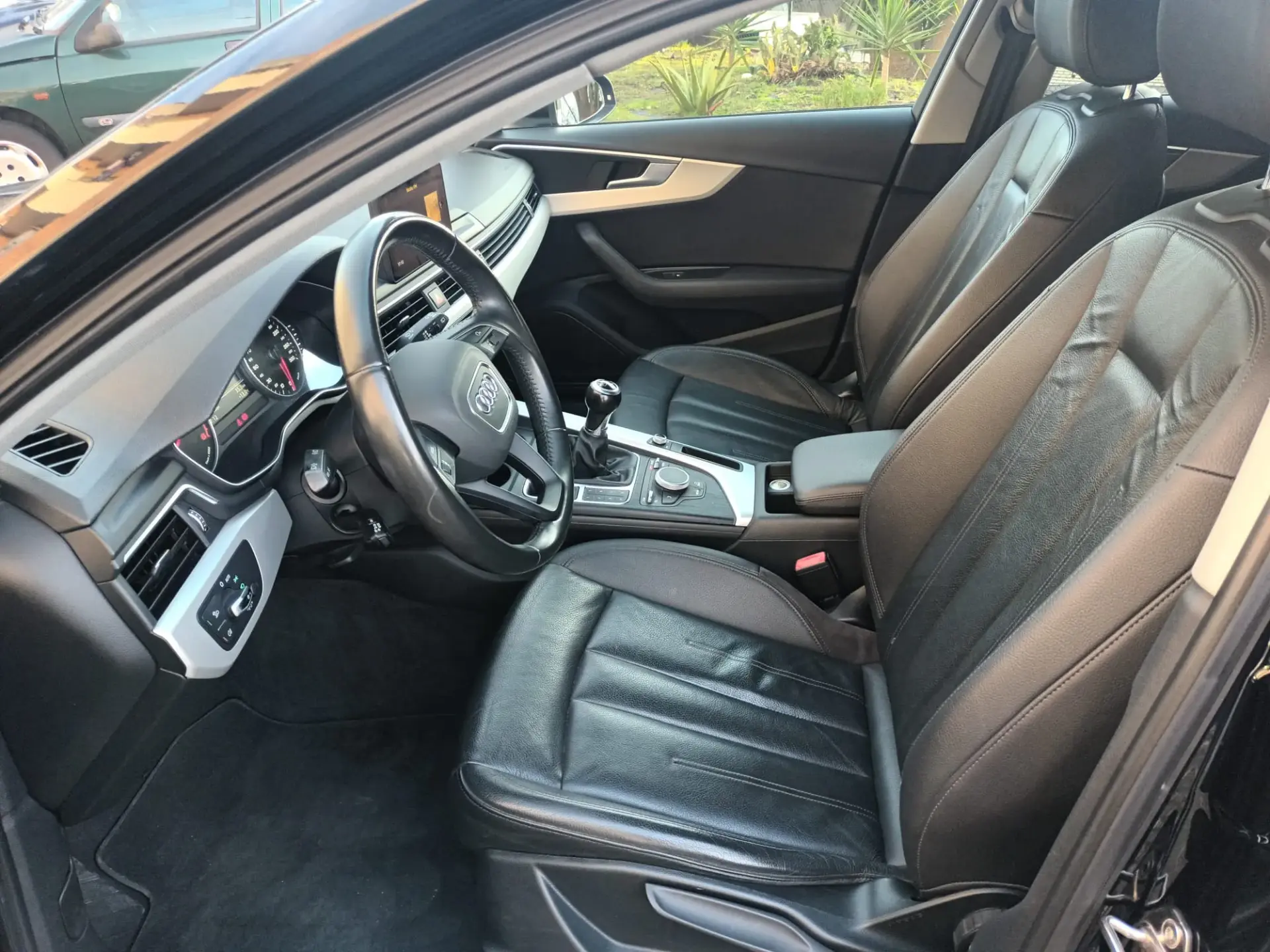 Audi A4 Avant 2.0 TDI Advance 7