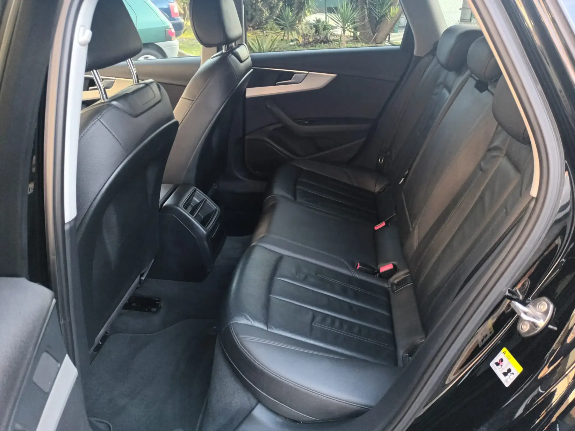 Audi A4 Avant 2.0 TDI Advance 13