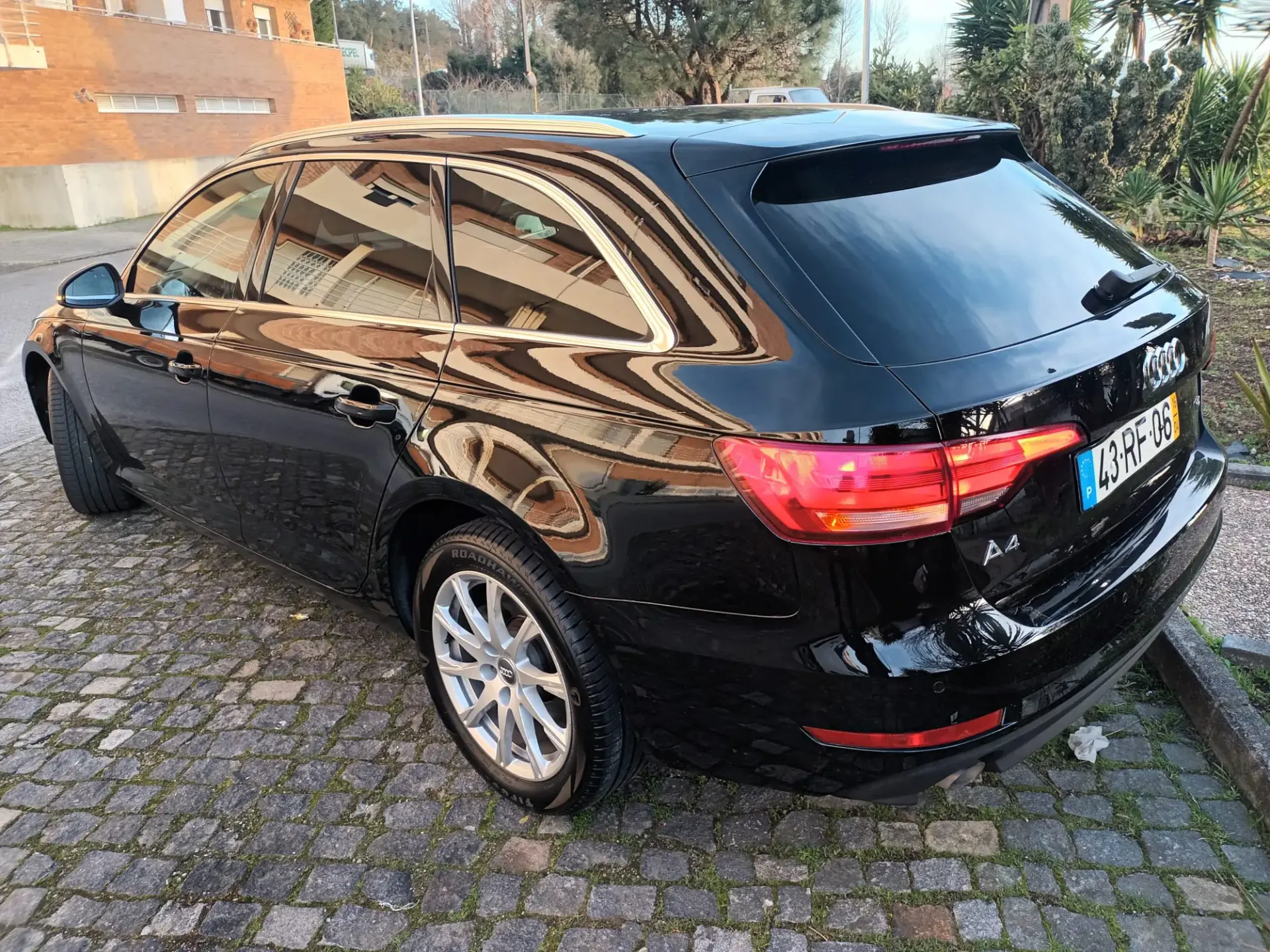 Audi A4 Avant 2.0 TDI Advance 19