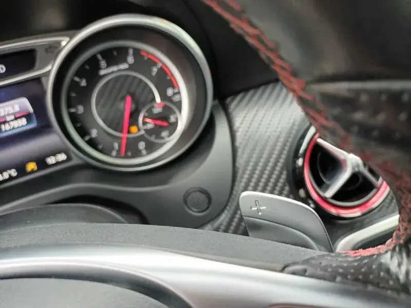 Mercedes-Benz A 45 AMG 4-Matic 14