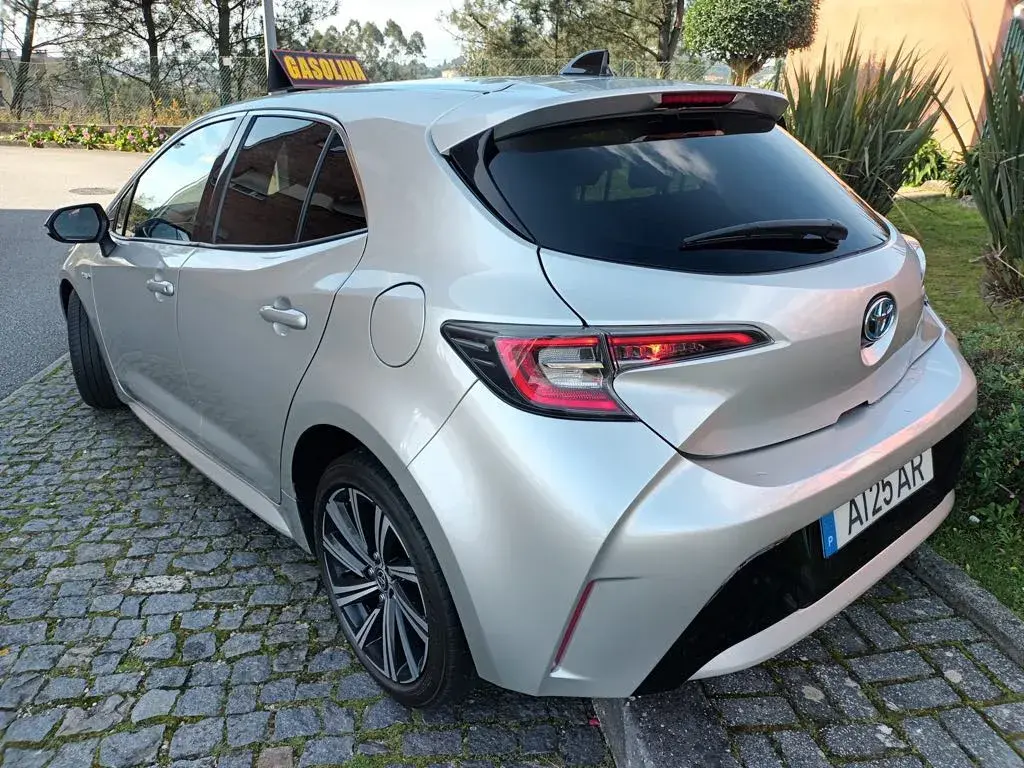 Toyota Corolla 1.8 Hybrid Comfort 8