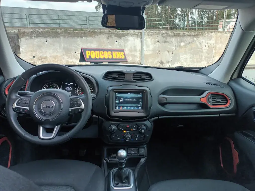 Jeep Renegade 1.0 T Orange Edition 14