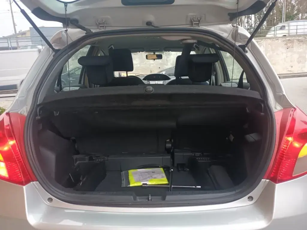 Toyota Yaris 1.0 VVT-i AC 17