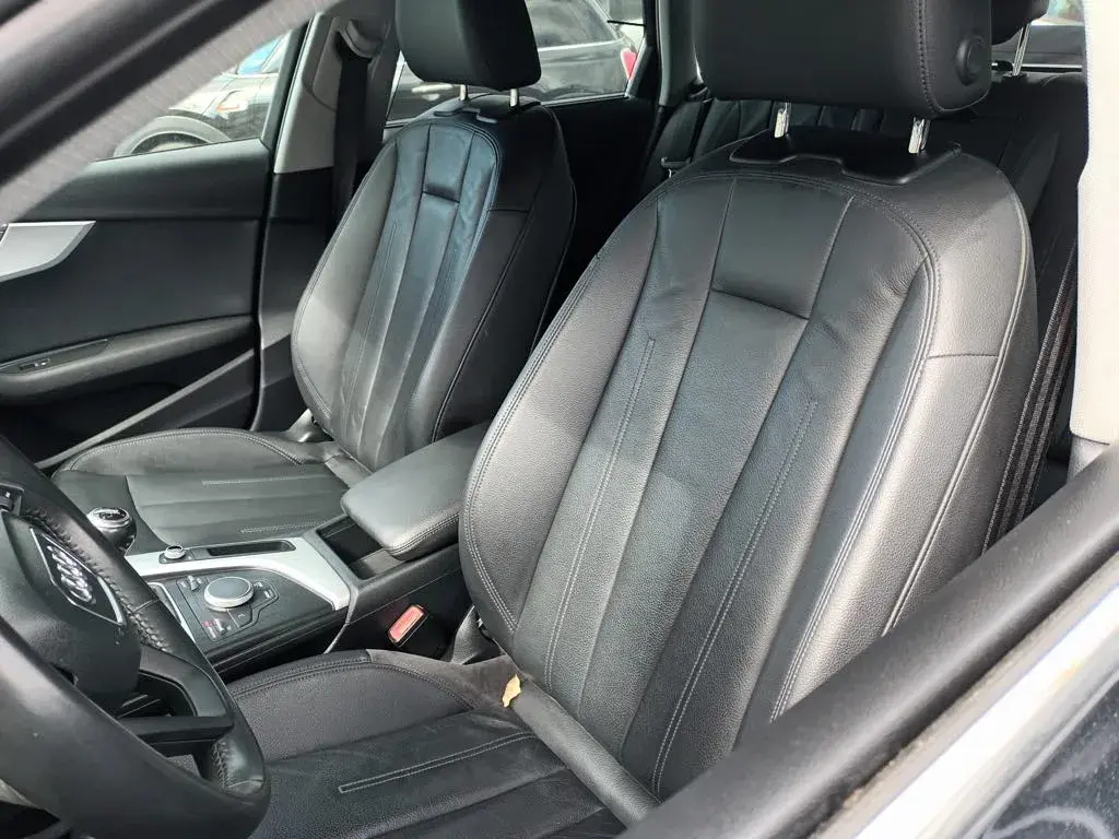 Audi A4 Avant 2.0 TDi Business Line S-line 15