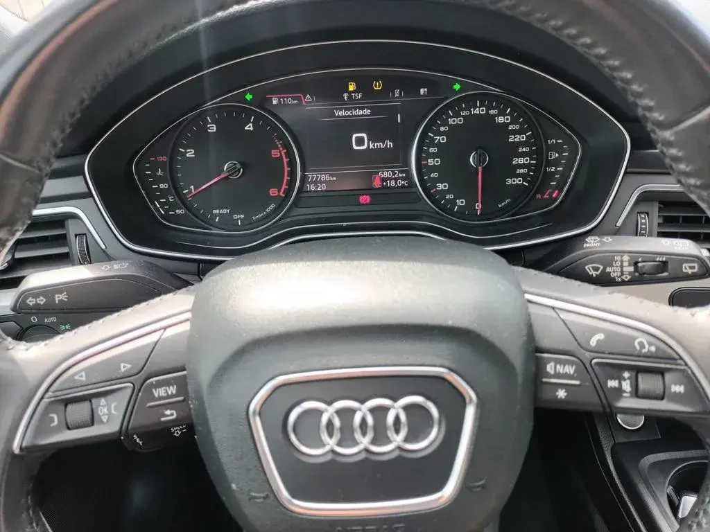 Audi A4 Avant 2.0 TDi Business Line S-line 18