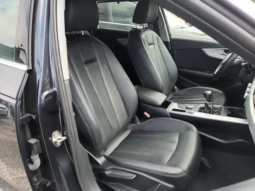 Audi A4 Avant 2.0 TDi Business Line S-line 22